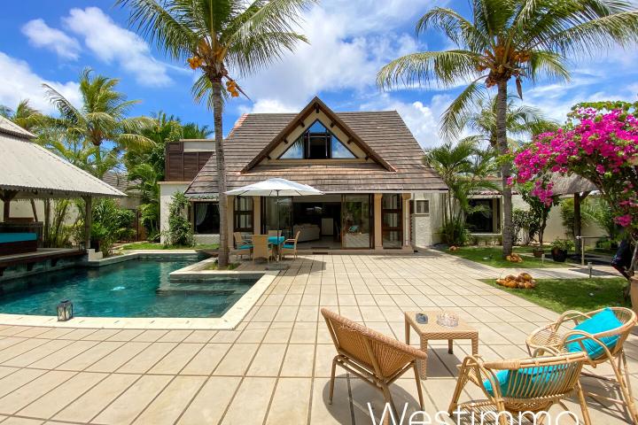 Villa balinaise 3 chambres avec piscine à louer à Pereybère – complexe sécurisé